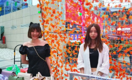 擺攤南充小姐姐,市井煙火中的獨特風采